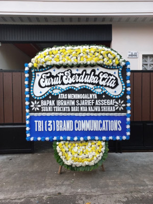 Papan Bunga Duka di Poka